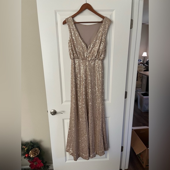 David’s Bridal Bridesmaid/Prom Dress - Picture 3 of 3